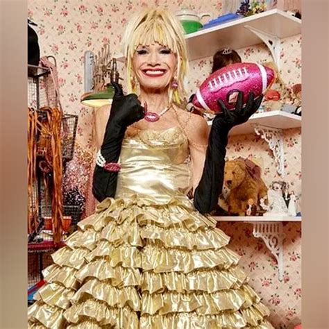 Betsey Johnson kitsch end zone